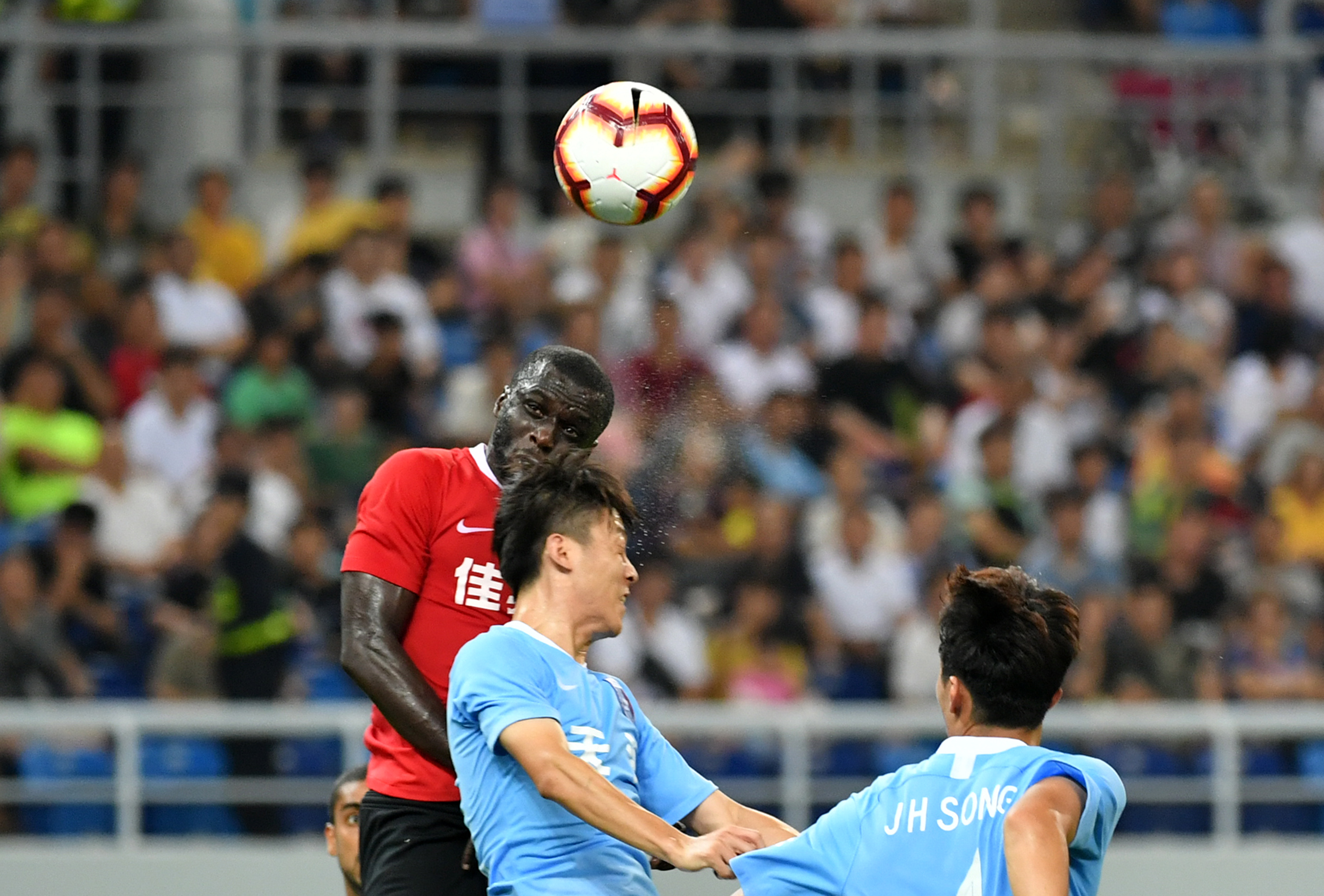 安科纳客场获胜,保级形势乐观 安科纳客场获胜,保级形势乐观