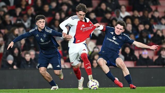 阿森纳前锋进球枯竭,队内竞争压力促提高 阿森纳前锋进球枯竭,队内竞争压力促提高