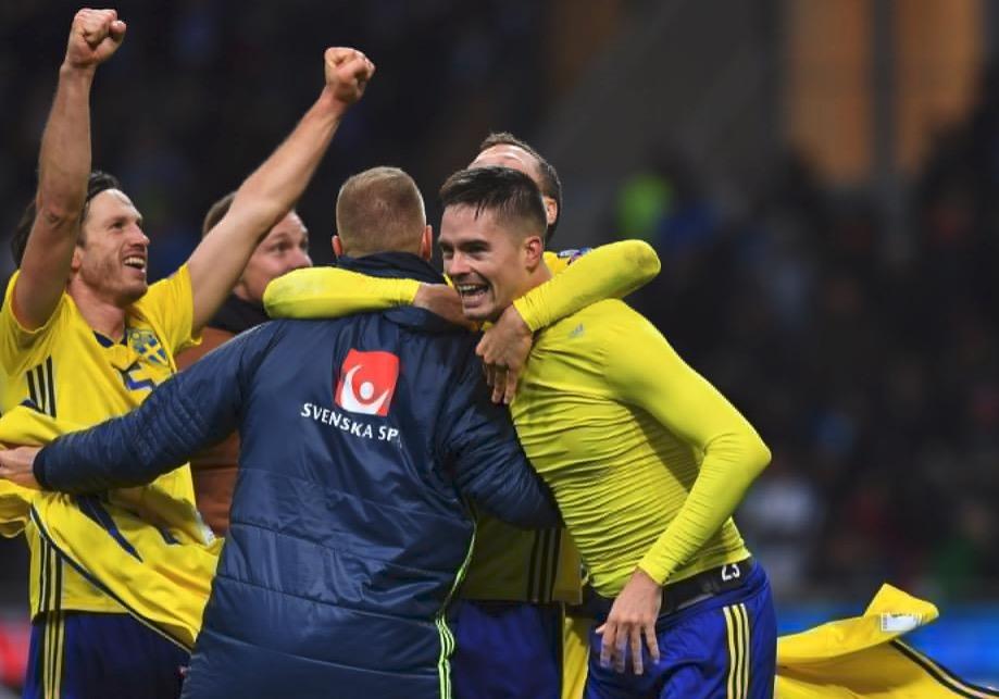 荷兰-高卢雄鸡,提升榜首地位 荷兰-高卢雄鸡,提升榜首地位