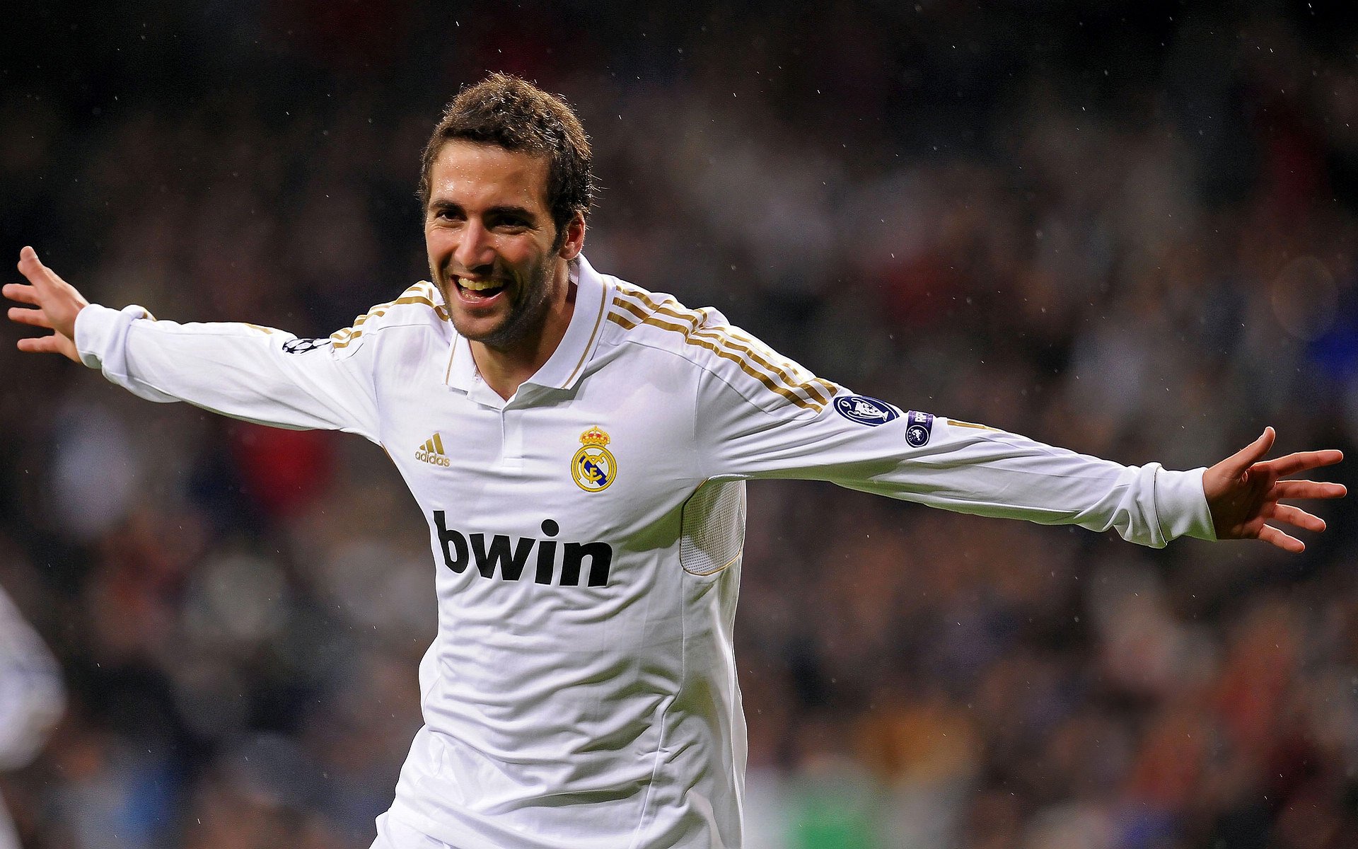 阿坎吉一锤定音!曼城锁定胜局,英超争冠之夜悬念提前终结