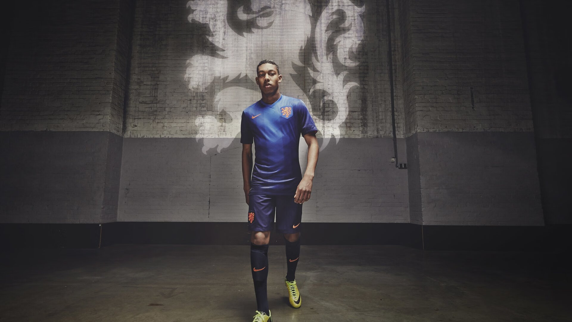 澳网力克拉沃尔杯，兹维列夫点燃赛场